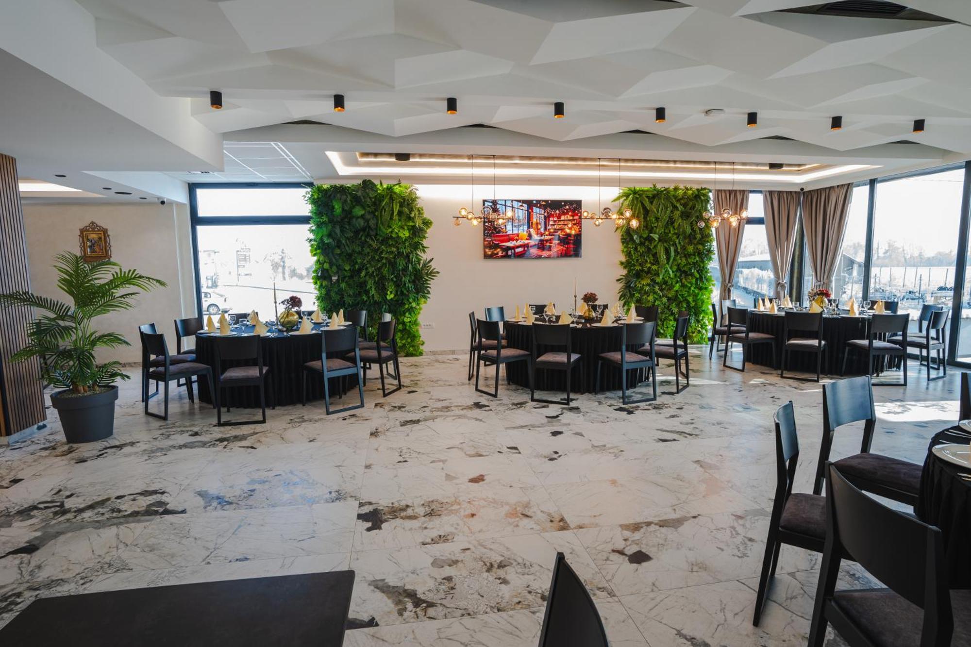 Hotel Nest Бієліна Екстер'єр фото