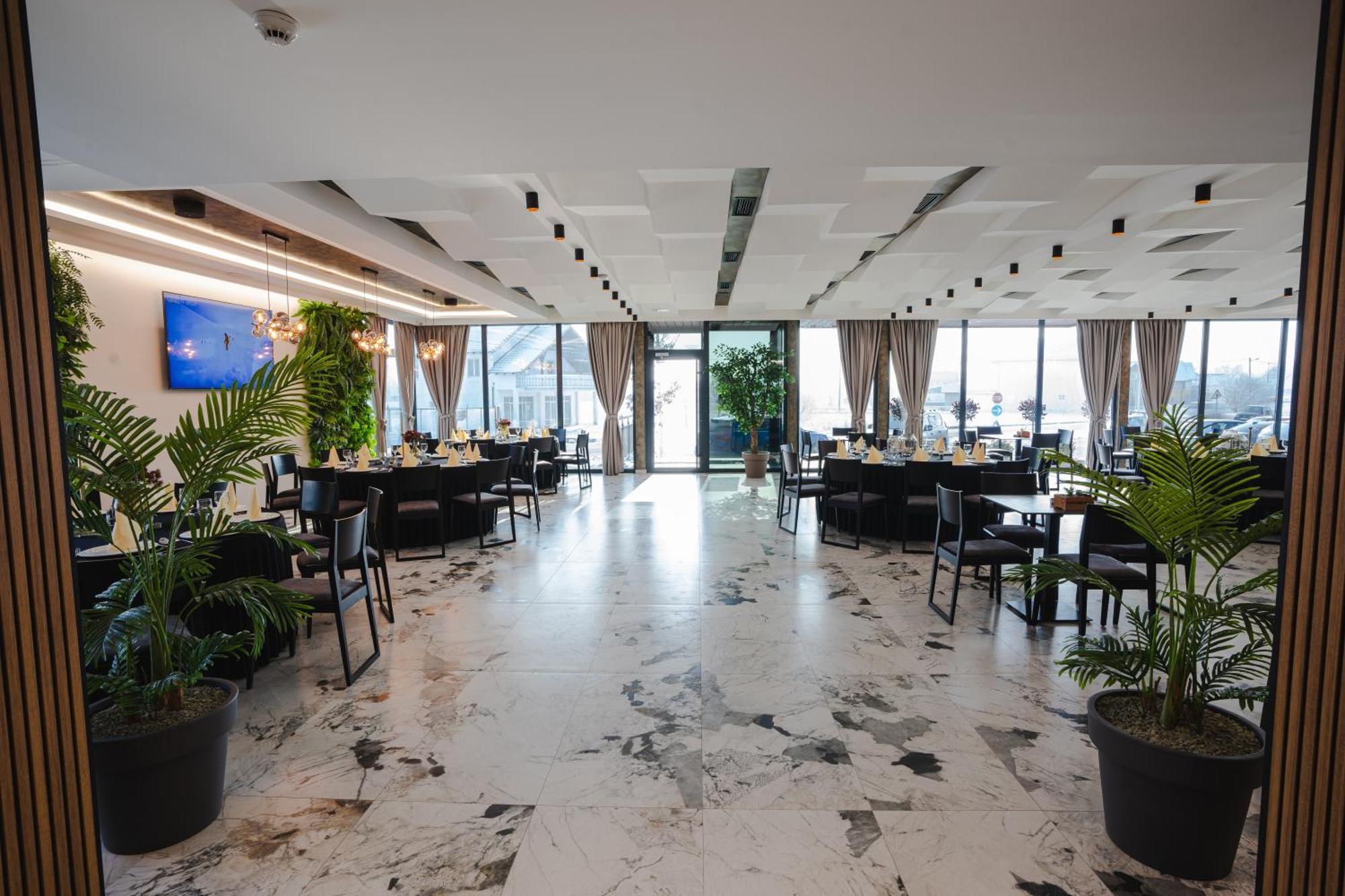 Hotel Nest Бієліна Екстер'єр фото