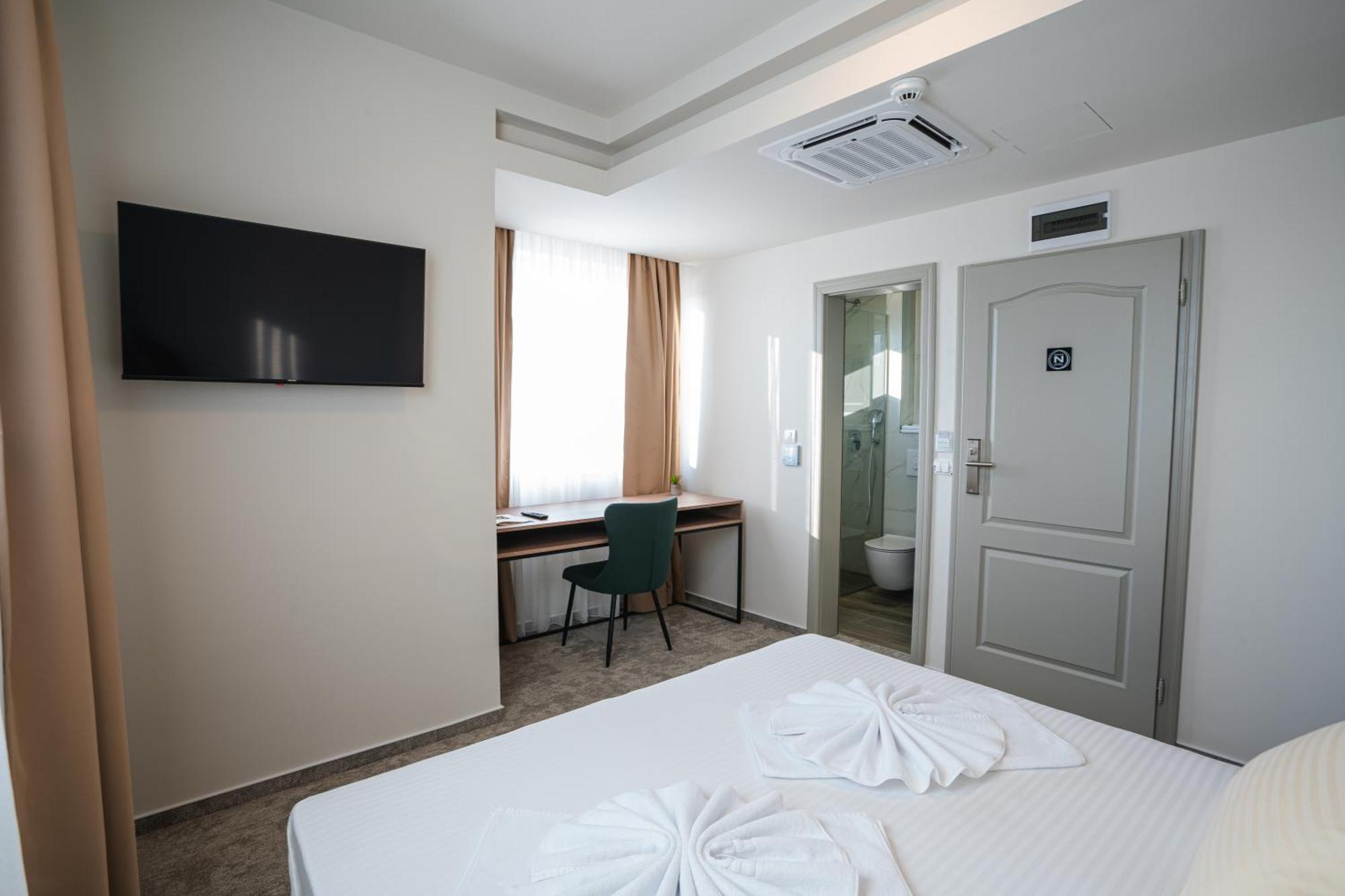 Hotel Nest Бієліна Екстер'єр фото