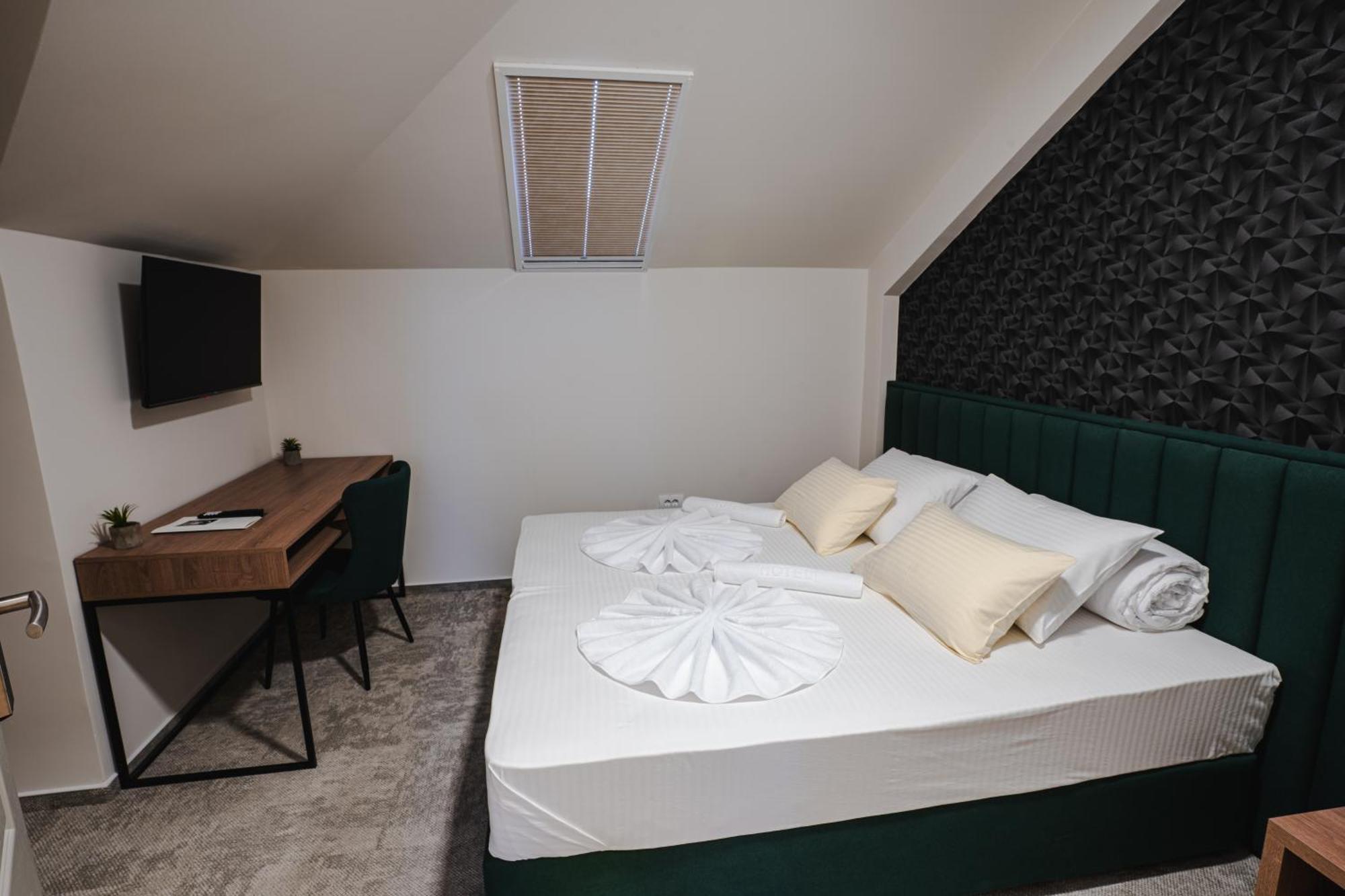 Hotel Nest Бієліна Екстер'єр фото