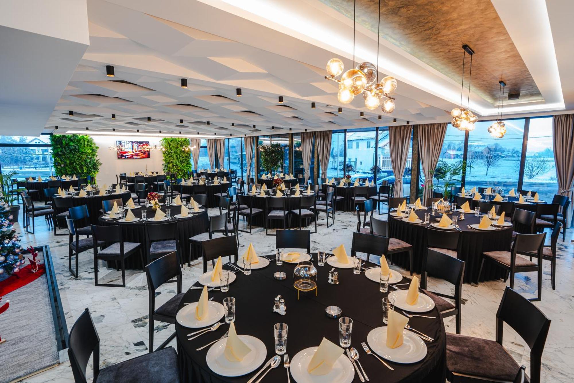 Hotel Nest Бієліна Екстер'єр фото