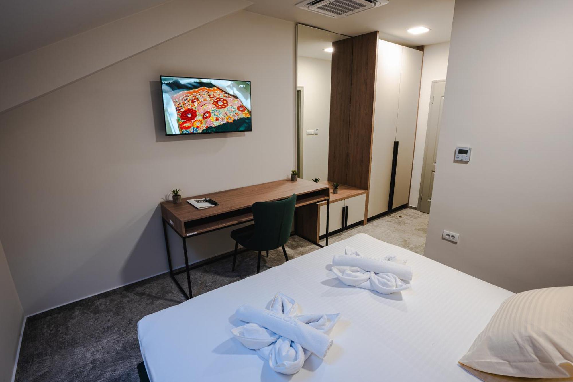 Hotel Nest Бієліна Екстер'єр фото