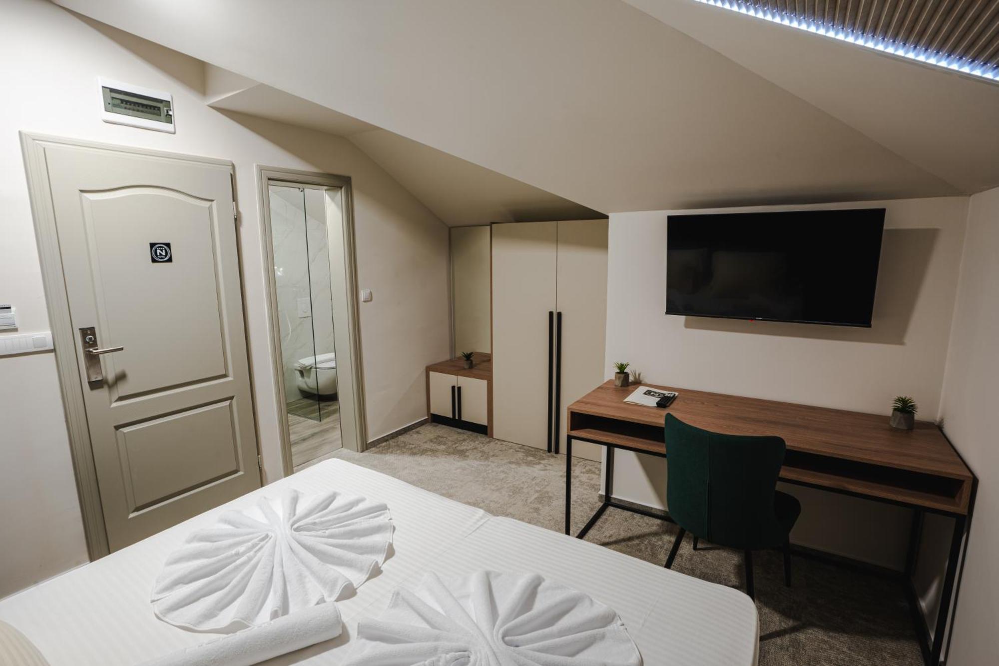 Hotel Nest Бієліна Екстер'єр фото